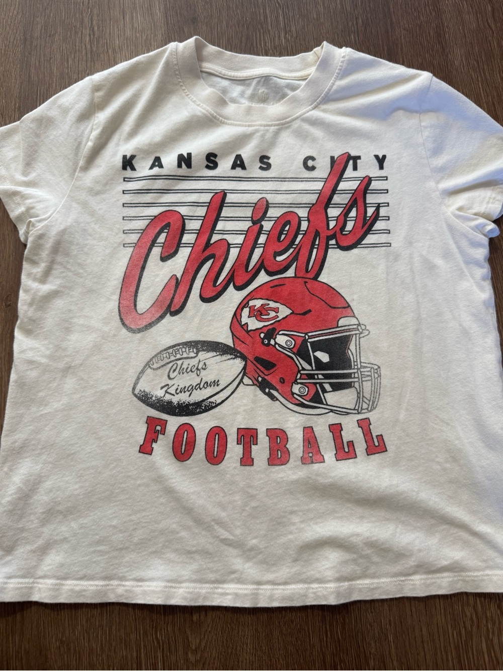 American Eagle NFL Chiefs Shirt Size Small